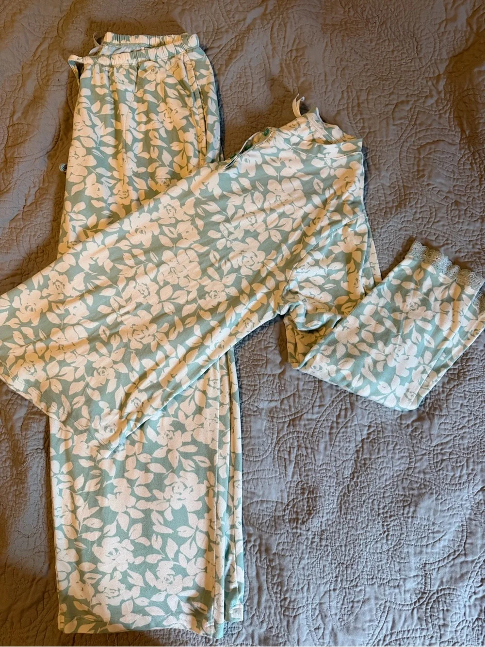 Flora Nikrooz comfortable pajama